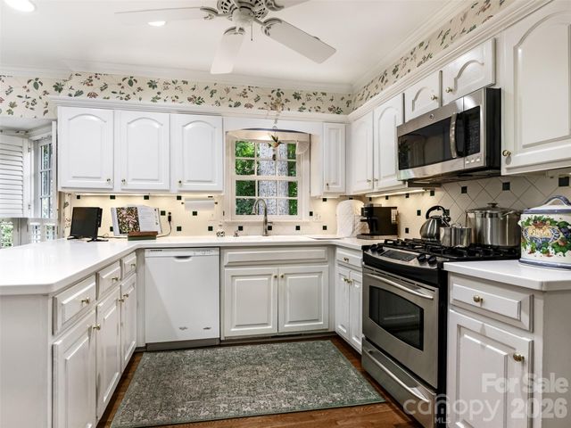 245 Medearis Drive, Charlotte, NC 28211