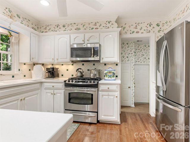 245 Medearis Drive, Charlotte, NC 28211