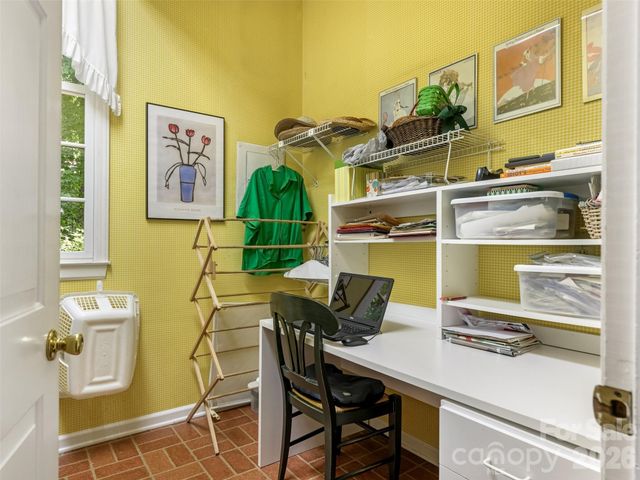 245 Medearis Drive, Charlotte, NC 28211