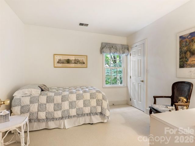 245 Medearis Drive, Charlotte, NC 28211