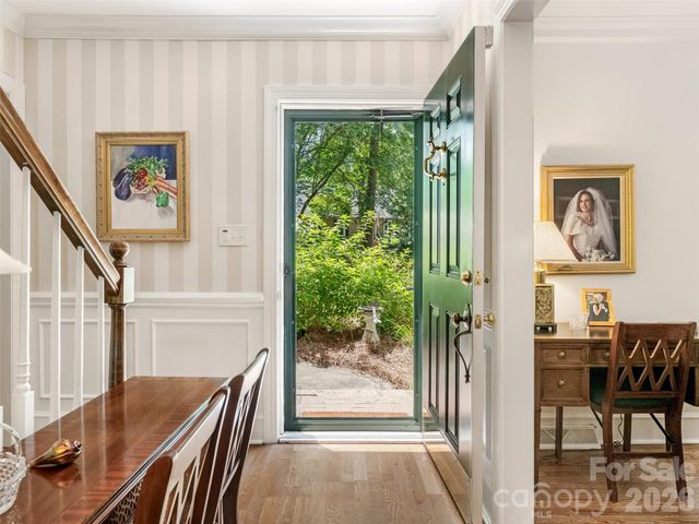 245 Medearis Drive, Charlotte, NC 28211