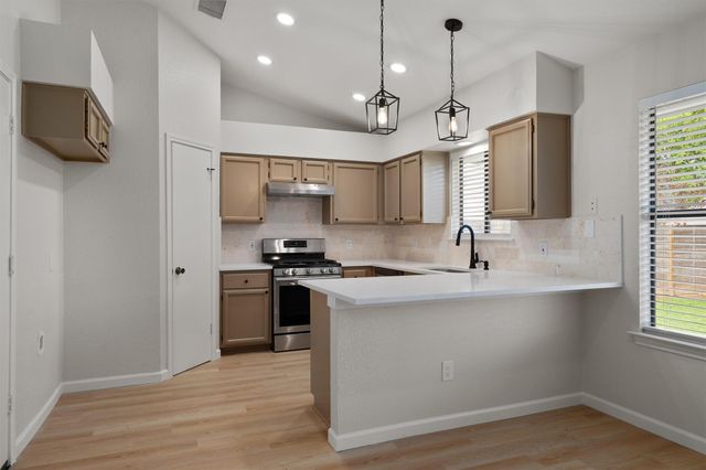1401 Plum Creek RD, Cedar Park, TX 78613