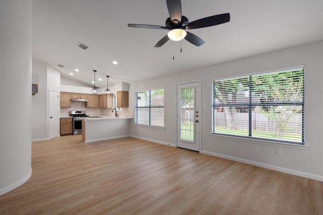 1401 Plum Creek RD, Cedar Park, TX 78613
