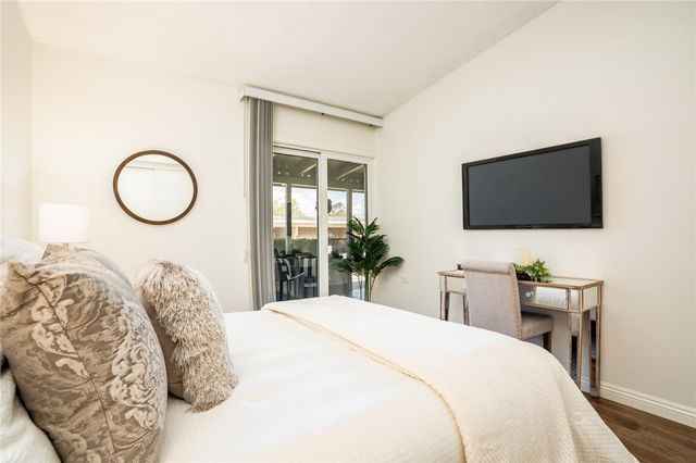 1075 Brookline Rd 220D, Seal Beach, CA 90740