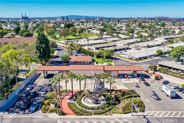 1075 Brookline Rd 220D, Seal Beach, CA 90740