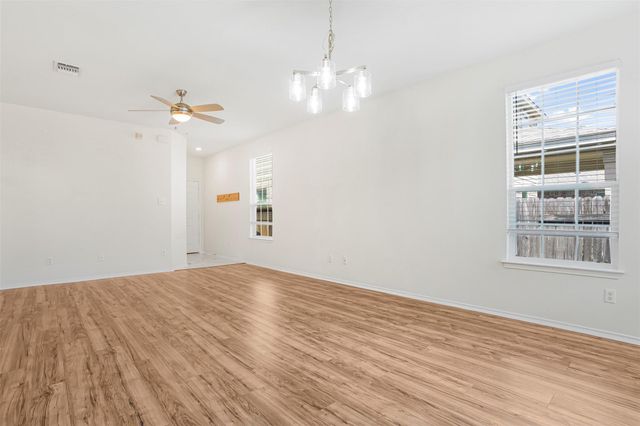 128 Holstein ST, Hutto, TX 78634