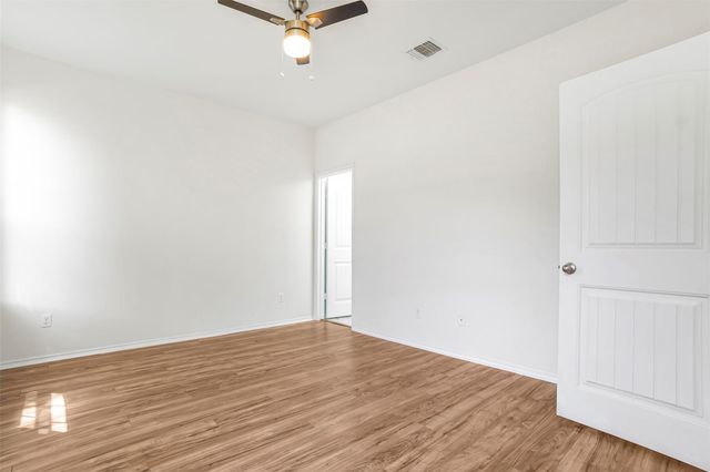 128 Holstein ST, Hutto, TX 78634