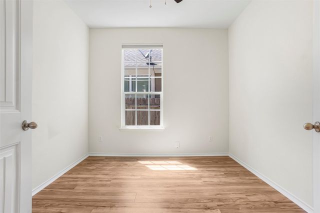 128 Holstein ST, Hutto, TX 78634