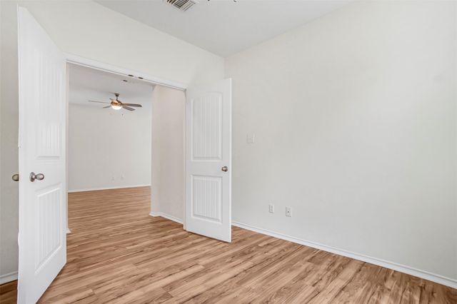 128 Holstein ST, Hutto, TX 78634