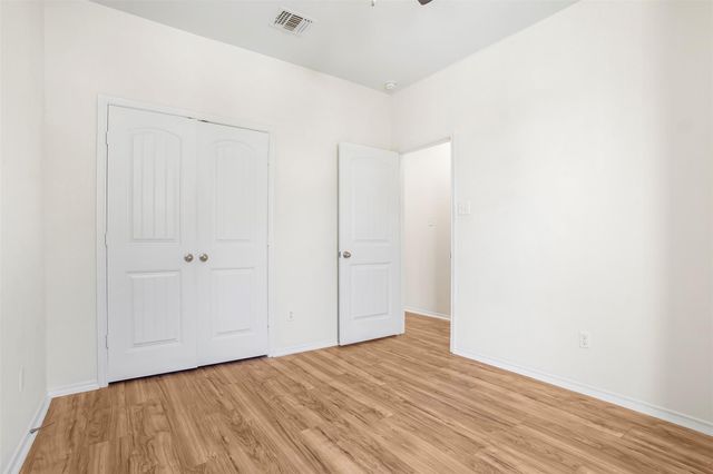 128 Holstein ST, Hutto, TX 78634