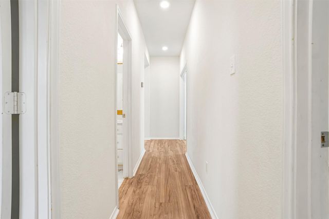 128 Holstein ST, Hutto, TX 78634