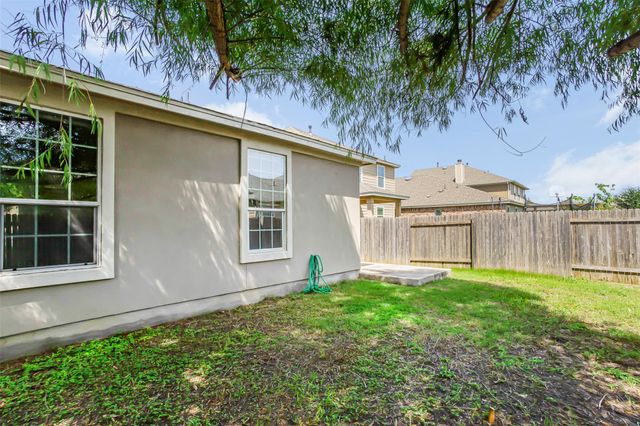 128 Holstein ST, Hutto, TX 78634