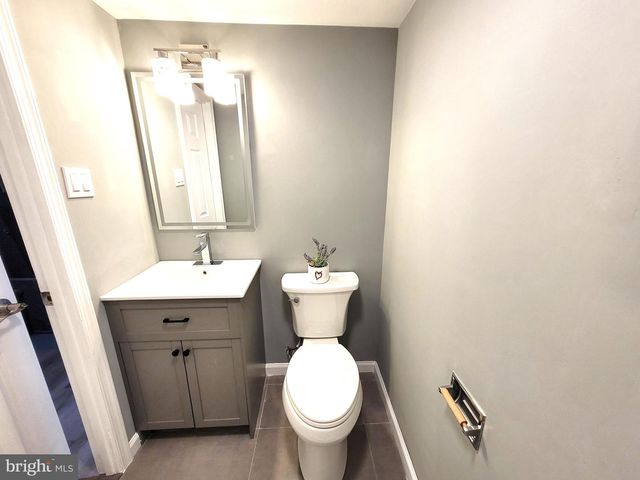 7706 ARLEN ST, Annandale, VA 22003