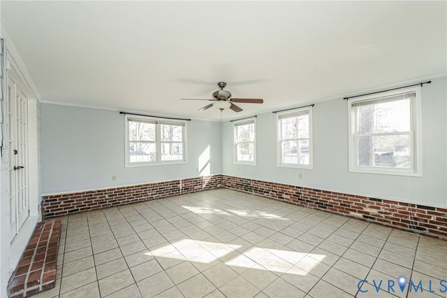 1707 Sandlewood Ct, North Chesterfield, VA 23235