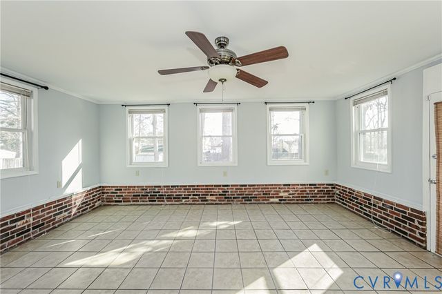 1707 Sandlewood Ct, North Chesterfield, VA 23235