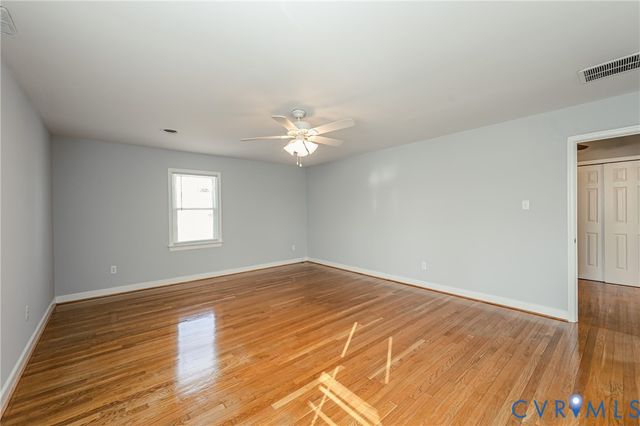 1707 Sandlewood Ct, North Chesterfield, VA 23235