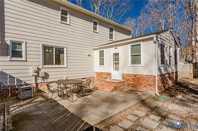 1707 Sandlewood Ct, North Chesterfield, VA 23235