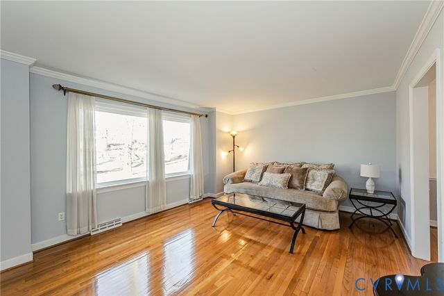 1707 Sandlewood Ct, North Chesterfield, VA 23235