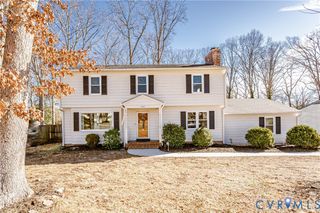 1707 Sandlewood Ct, North Chesterfield, VA 23235
