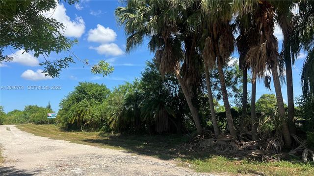 15820 SW 209th Ave, Miami, FL 33187
