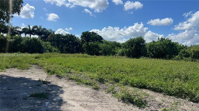 15820 SW 209th Ave, Miami, FL 33187