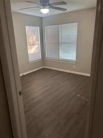 5009 Sabelle Lane, Haltom City, TX 76117