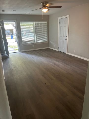 5009 Sabelle Lane, Haltom City, TX 76117