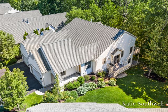 588 Enclave Court Se 20, Grand Rapids Twp, MI 49546