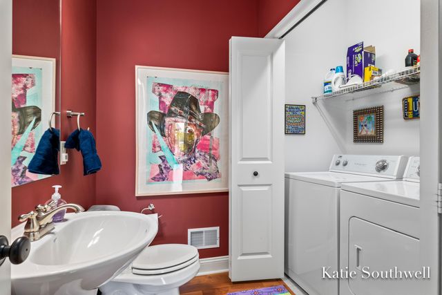 588 Enclave Court Se 20, Grand Rapids Twp, MI 49546