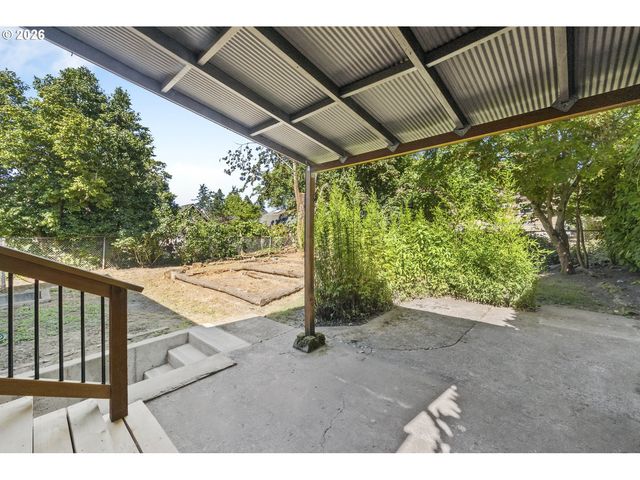 9556 N TIOGA Ave, Portland, OR 97203