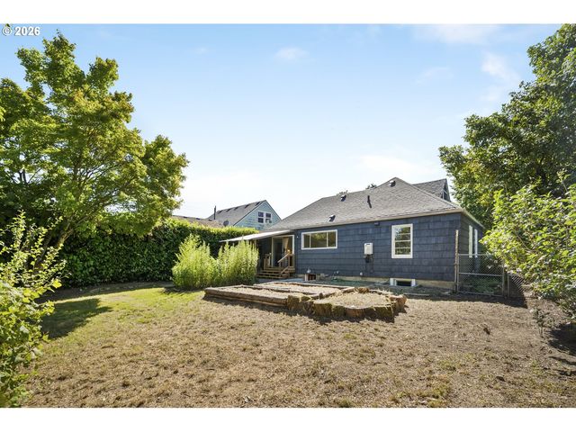 9556 N TIOGA Ave, Portland, OR 97203