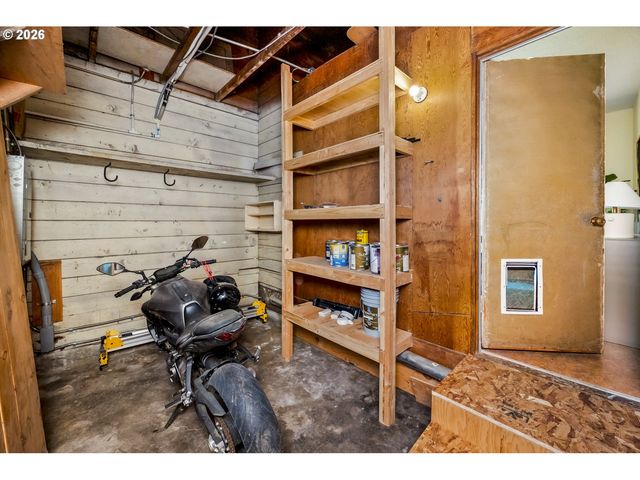 9556 N TIOGA Ave, Portland, OR 97203