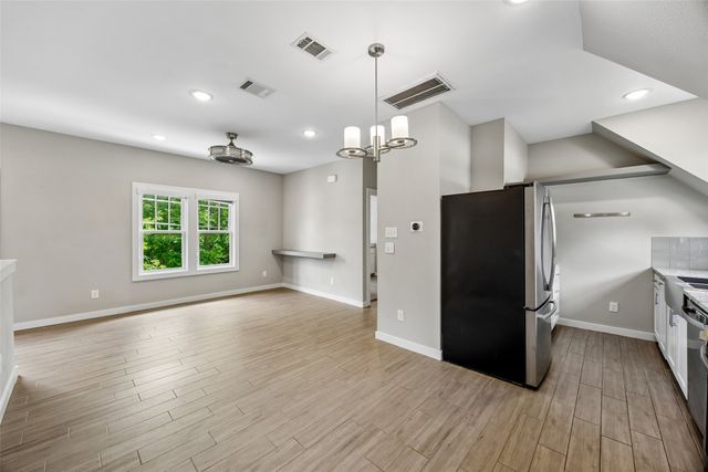 801 W Morphy Street, Fort Worth, TX 76104