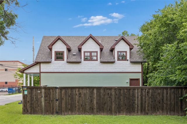 801 W Morphy Street, Fort Worth, TX 76104