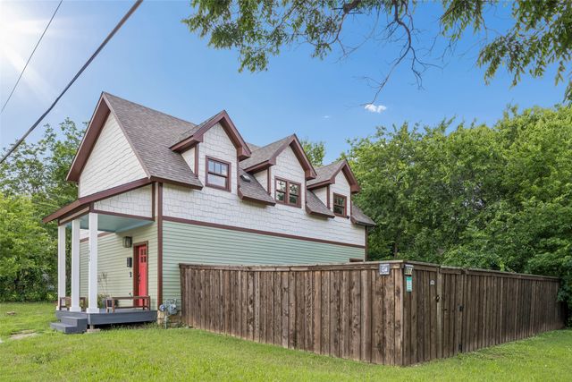 801 W Morphy Street, Fort Worth, TX 76104