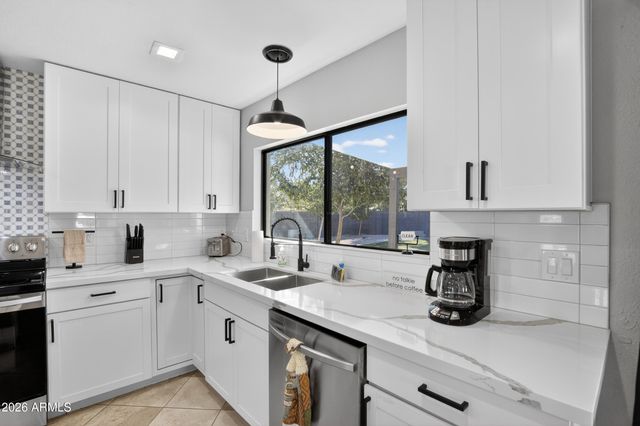 9387 E CORTEZ Street, Scottsdale, AZ 85260