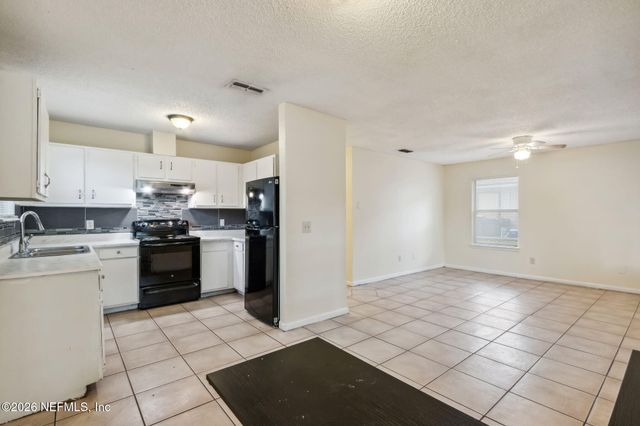 1519 BROOK FOREST Drive, Jacksonville, FL 32208