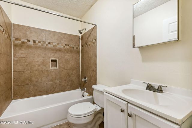 1519 BROOK FOREST Drive, Jacksonville, FL 32208