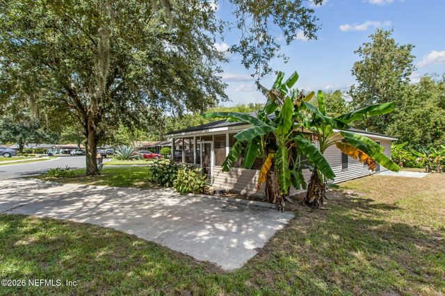 1519 BROOK FOREST Drive, Jacksonville, FL 32208