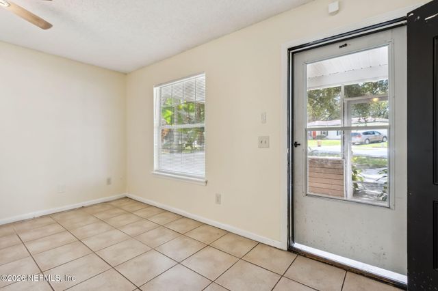 1519 BROOK FOREST Drive, Jacksonville, FL 32208