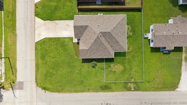 1211 E Perkins Avenue, Sapulpa, OK 74066