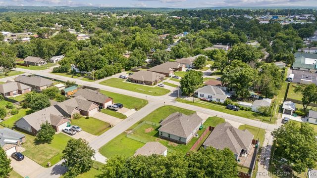 1211 E Perkins Avenue, Sapulpa, OK 74066