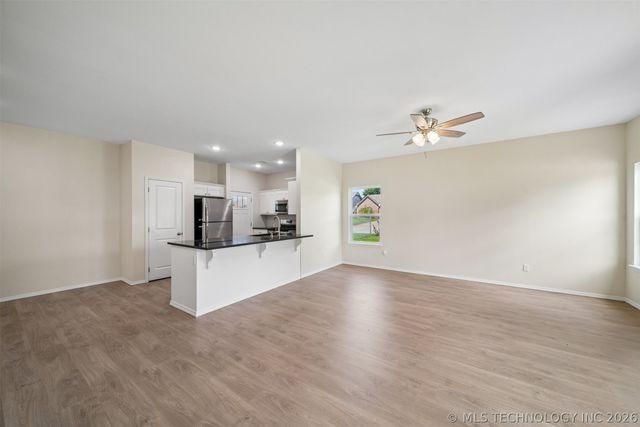 1211 E Perkins Avenue, Sapulpa, OK 74066