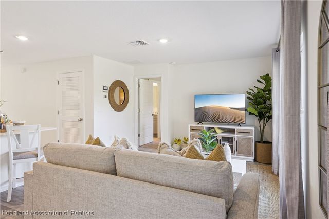 6841 Coconut Grove Drive, Sebring, FL 33872