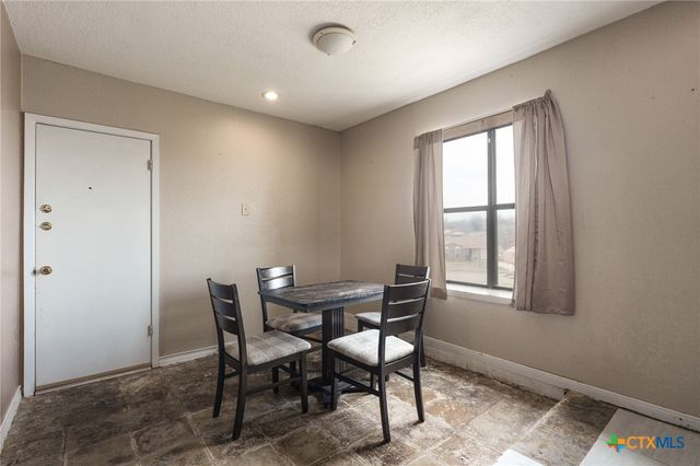 930 Dryden Avenue, Copperas Cove, TX 76522