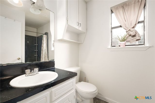 930 Dryden Avenue, Copperas Cove, TX 76522