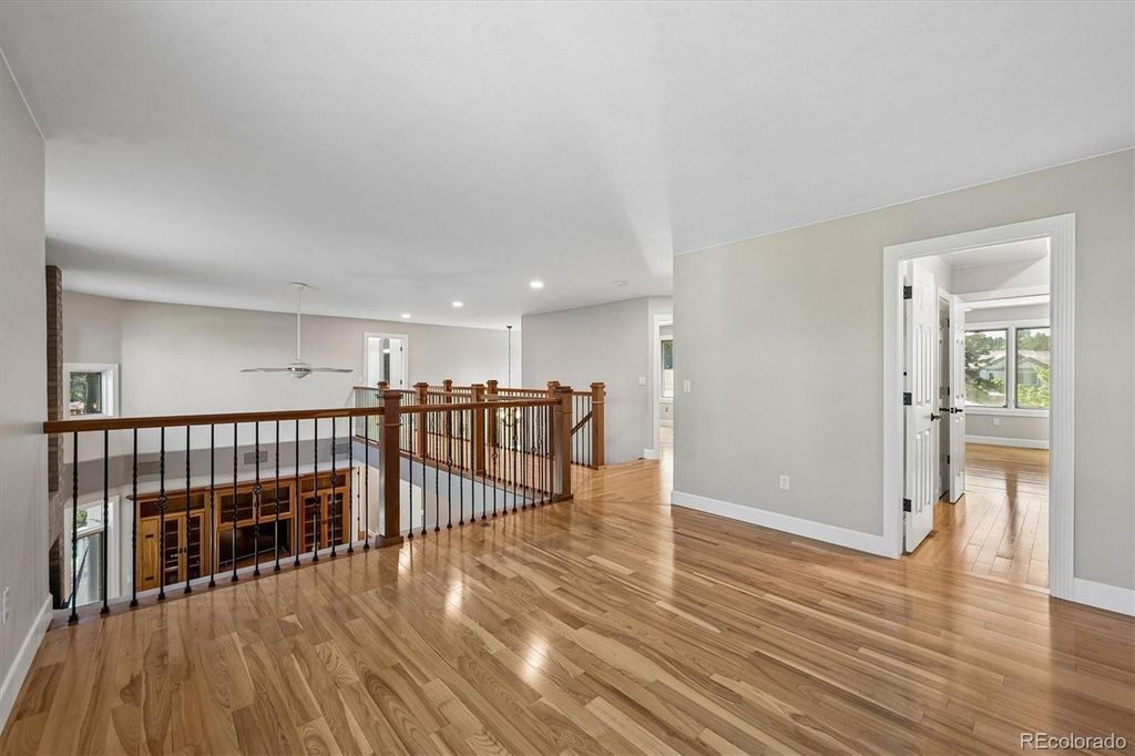Image 18 of property listing at 8725 Tall Grass Place, Lone Tree, CO 80124