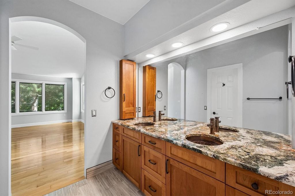 Image 22 of property listing at 8725 Tall Grass Place, Lone Tree, CO 80124