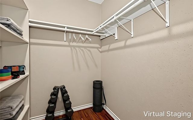9022 Wilcrest Drive 9022, Houston, TX 77099