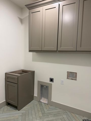 14009 Hidden Brook Ln, Flint, TX 75762